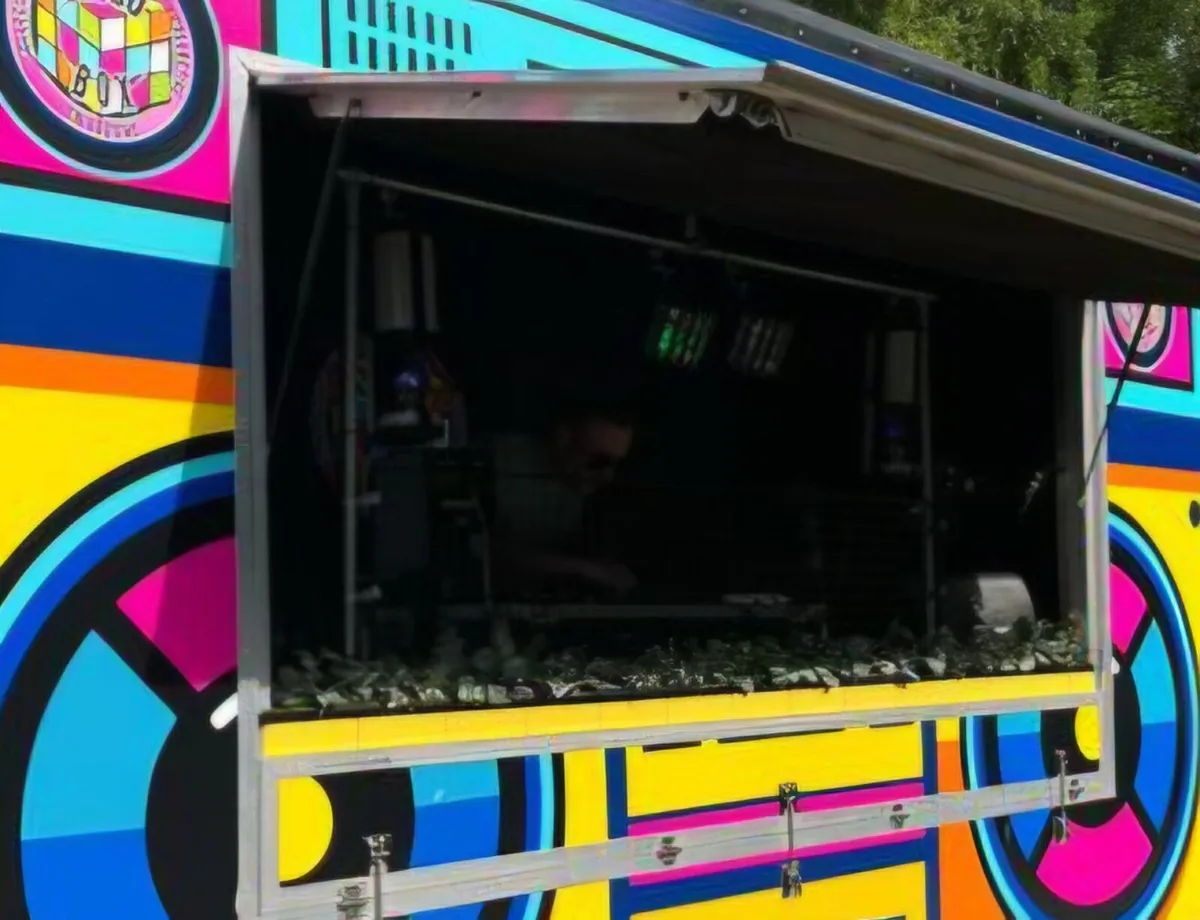 HSE ✔️ Approved  Coffe Take Way  for Rent or Sale