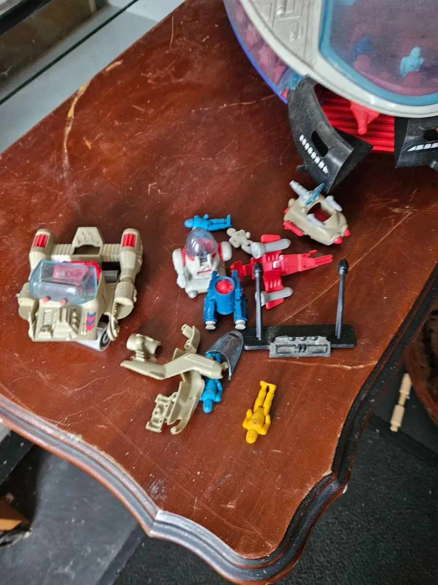 Vintage Retro 1980's Manta Force - Image 2