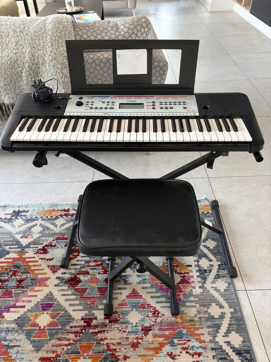 A music keyboard - Image 1