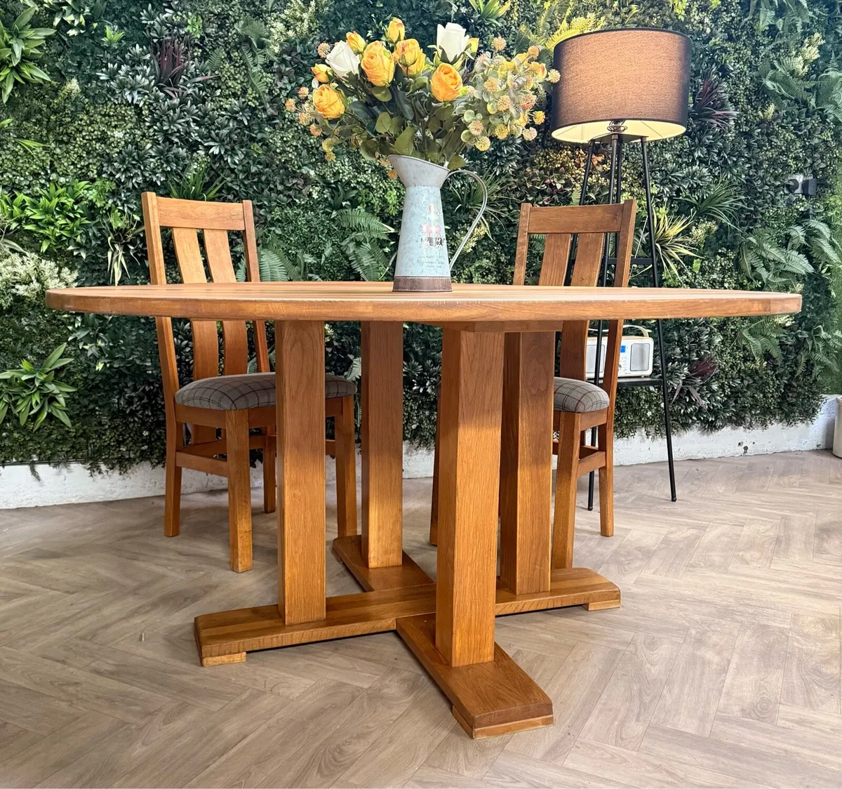 Round oak kitchen table & 5 chairs - Image 4