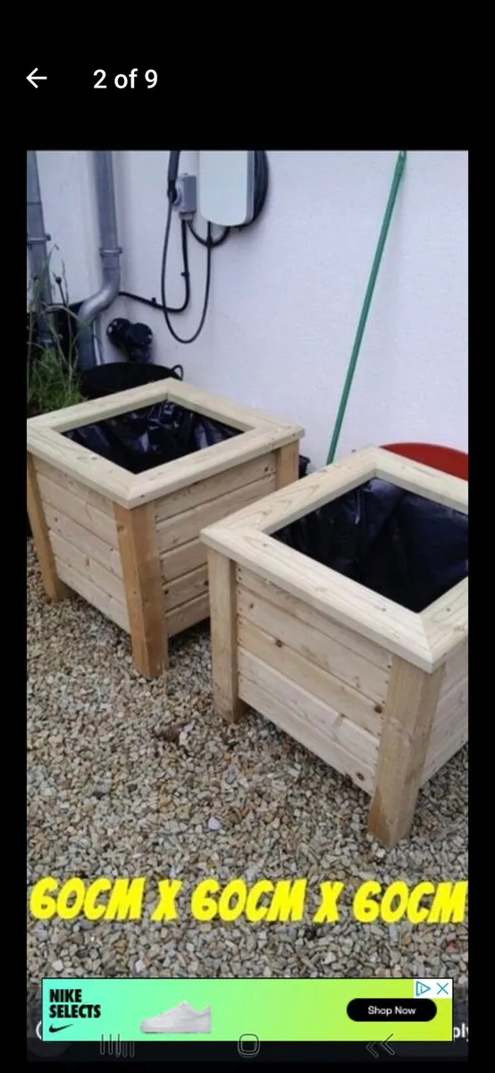 Planters and Garden features - Image 4