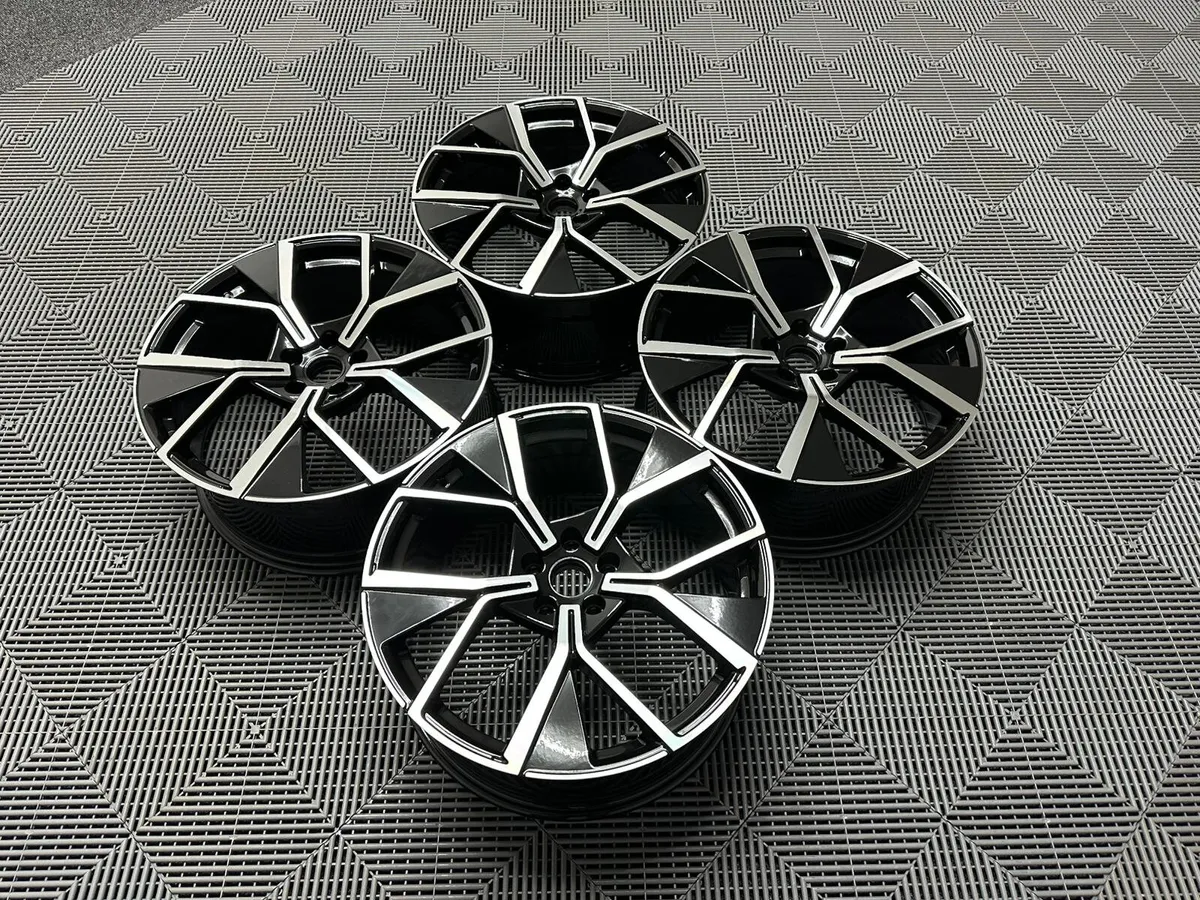 19 20" Vw Leeds Style Alloys Golf A3 Leon Skoda - Image 4