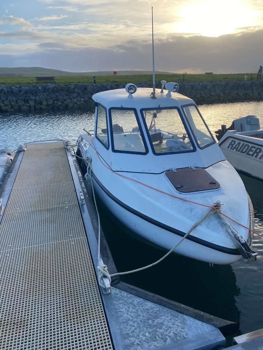 Raider 18 Wheelhouse - Image 4