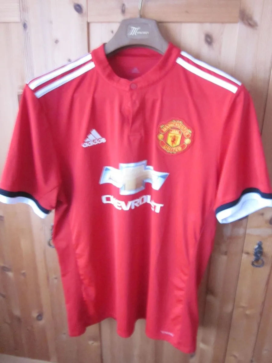 Manchester United FC  home Jersey 2017/18 - Image 1