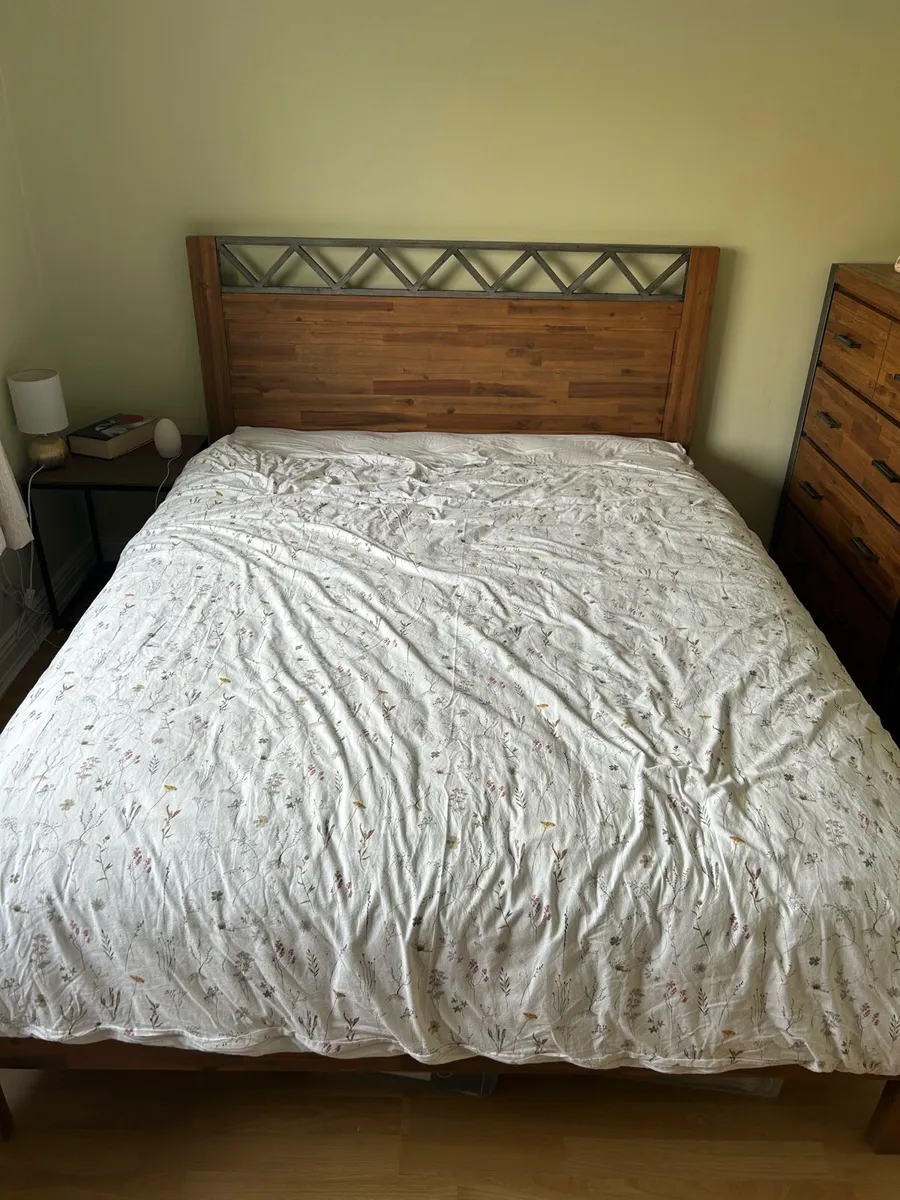 King Size Bedroom furniture Suite solid wood - Image 2