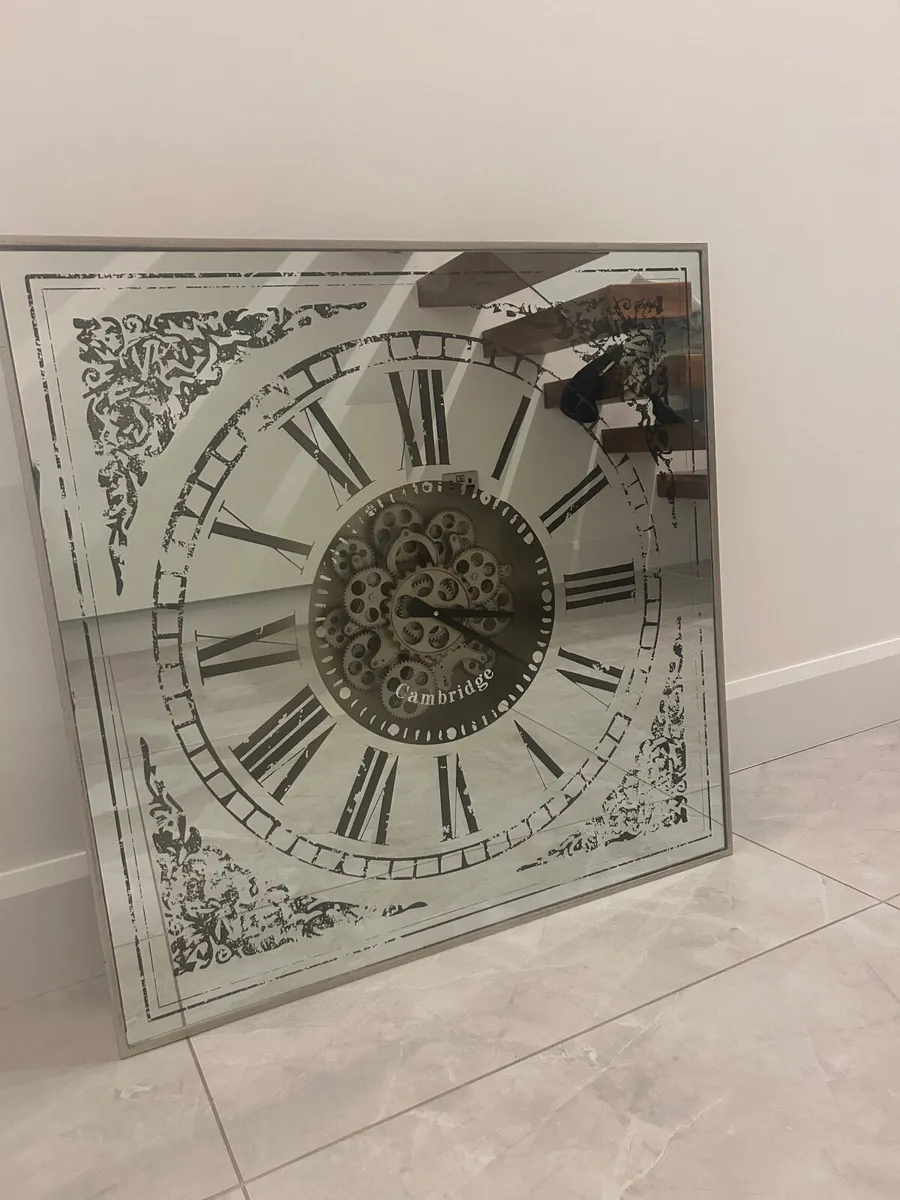 Large Wall Clock - Image 2
