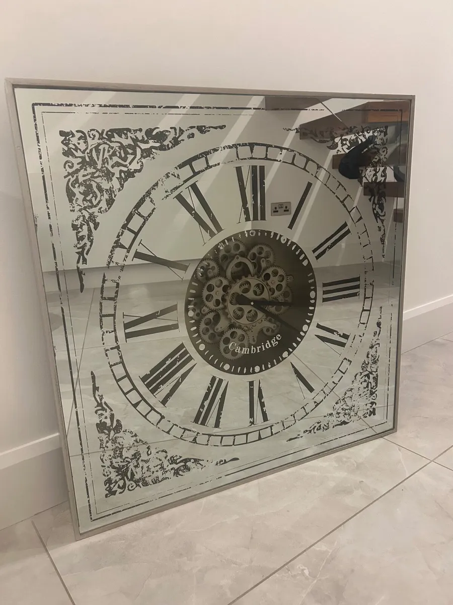 Large Wall Clock - Image 3