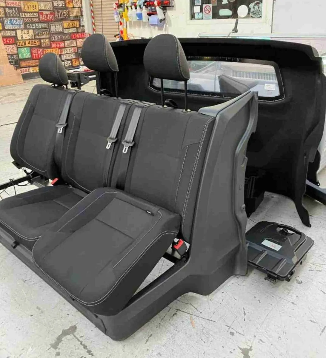 van seats - Image 1
