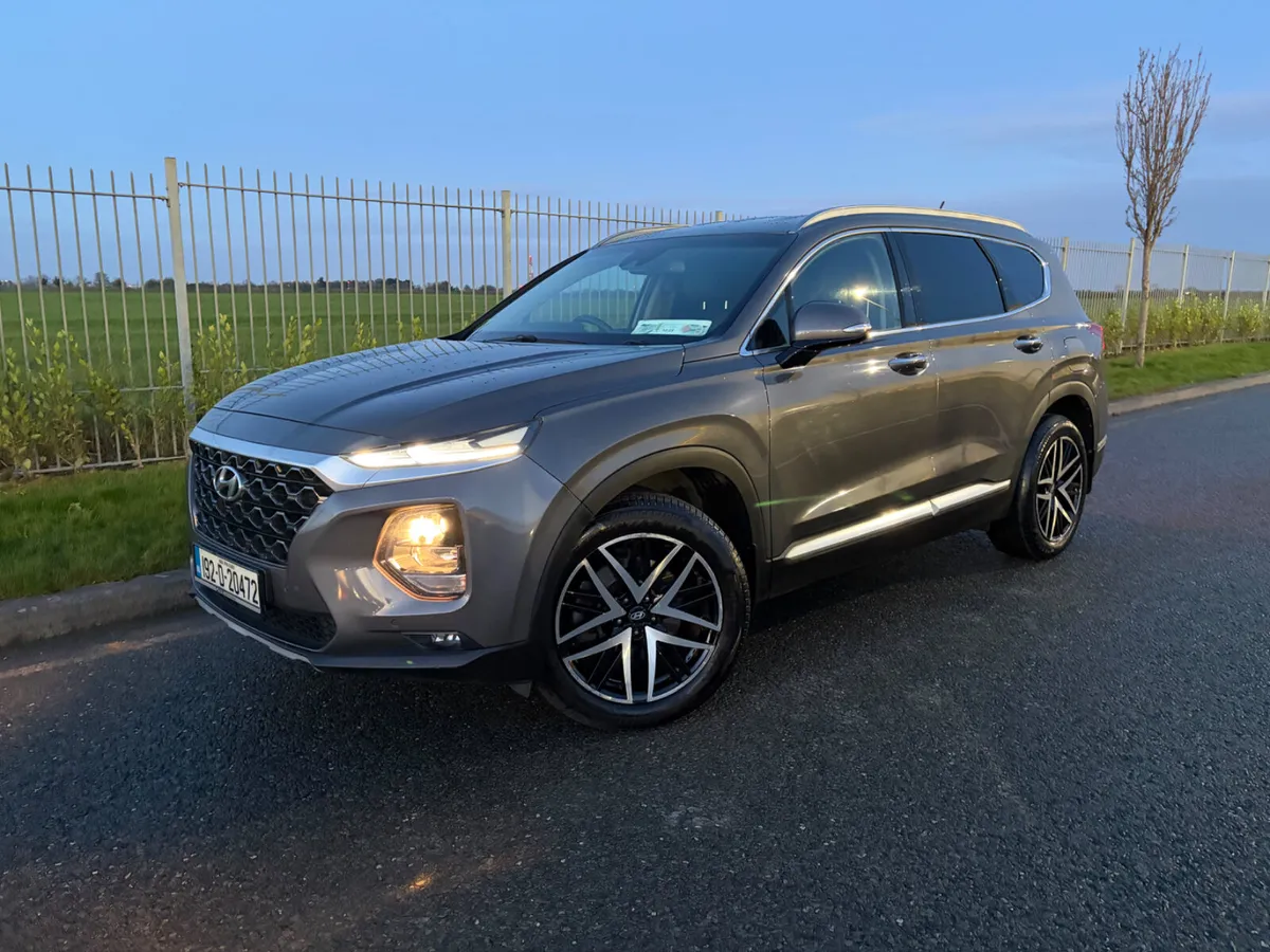 2019 SANTA FE EXECUTIVE PLUS 2.2 COMMERCIAL - Image 1