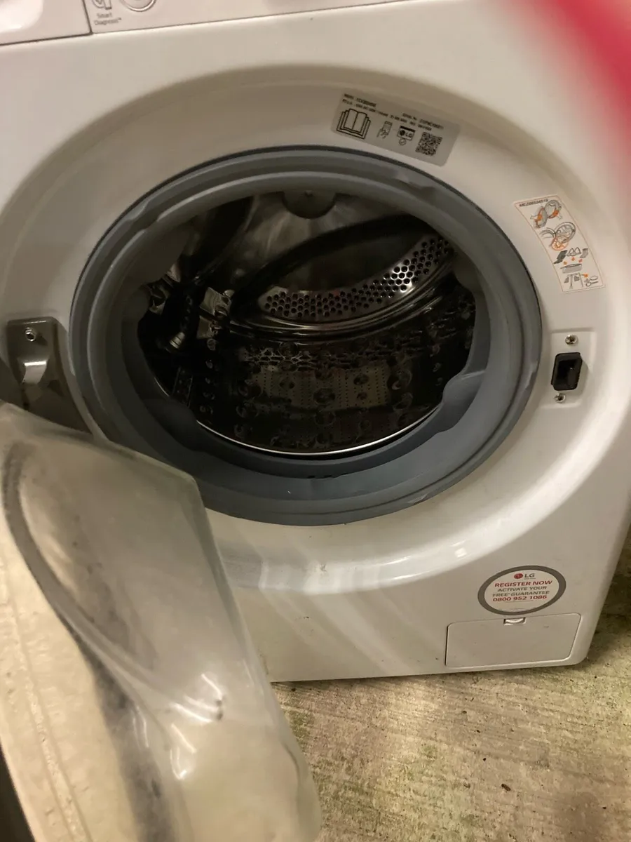 Lg 9kg washing machine - Image 3