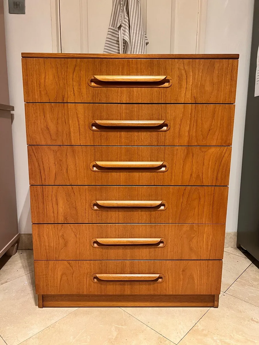 Large Mid century chest of drawers - Image 1