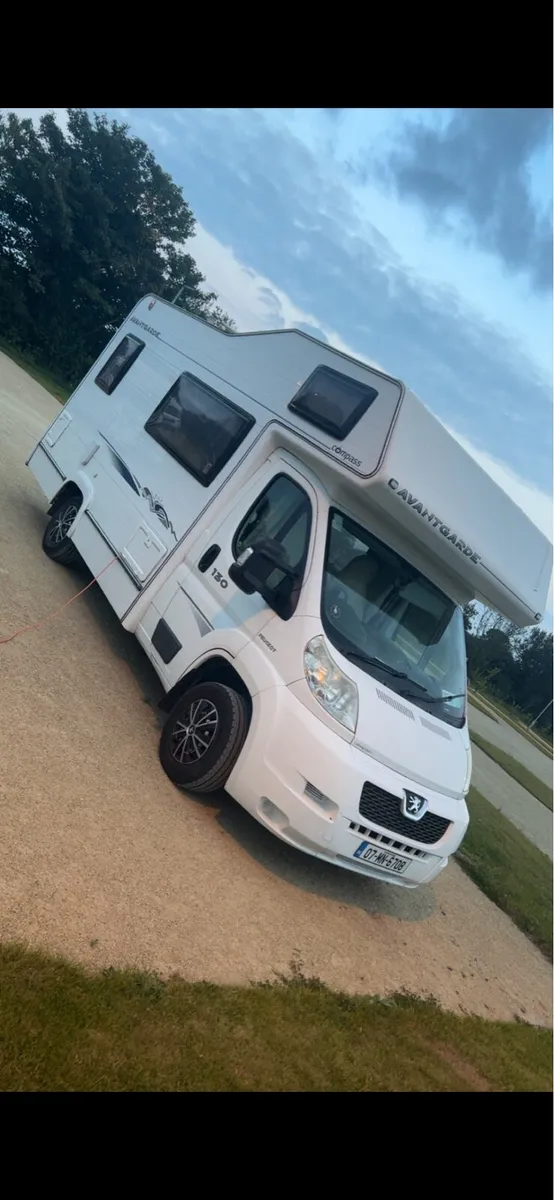 Peugeot Avantgarde compass - Image 1