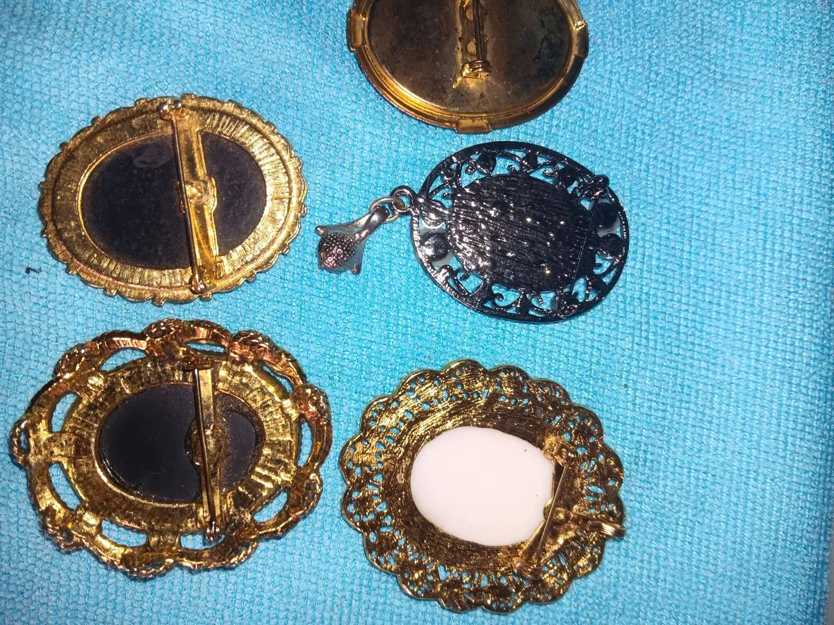 Vintage brooches - Image 4
