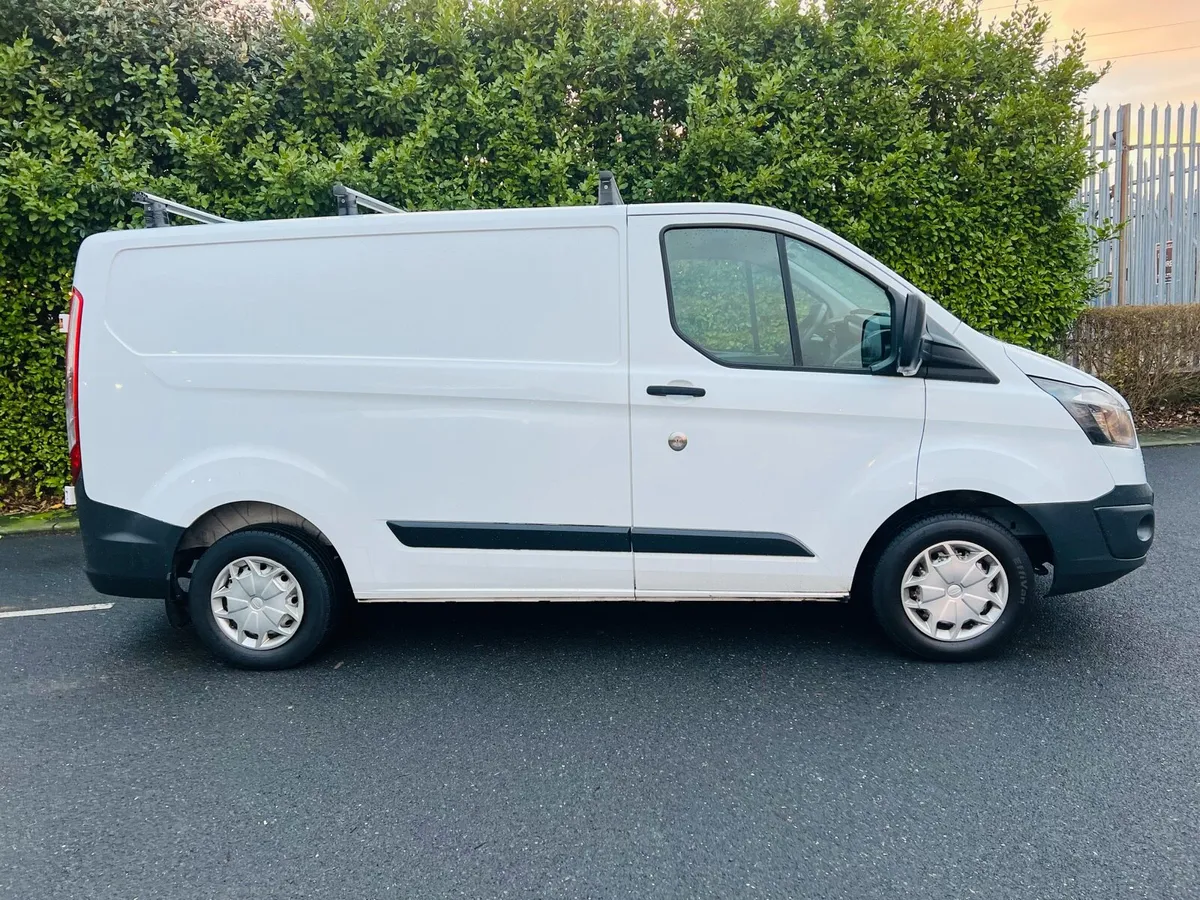 2014 Ford Transit Custom 2.2 New Cvrt - Image 2