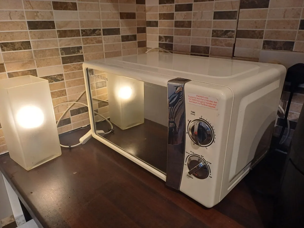 Russell Hobbs Microwave - Image 2