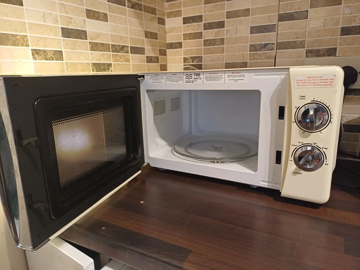 Russell Hobbs Microwave - Image 3