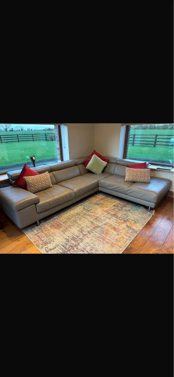 Natuzzi leather corner sofa - Image 1