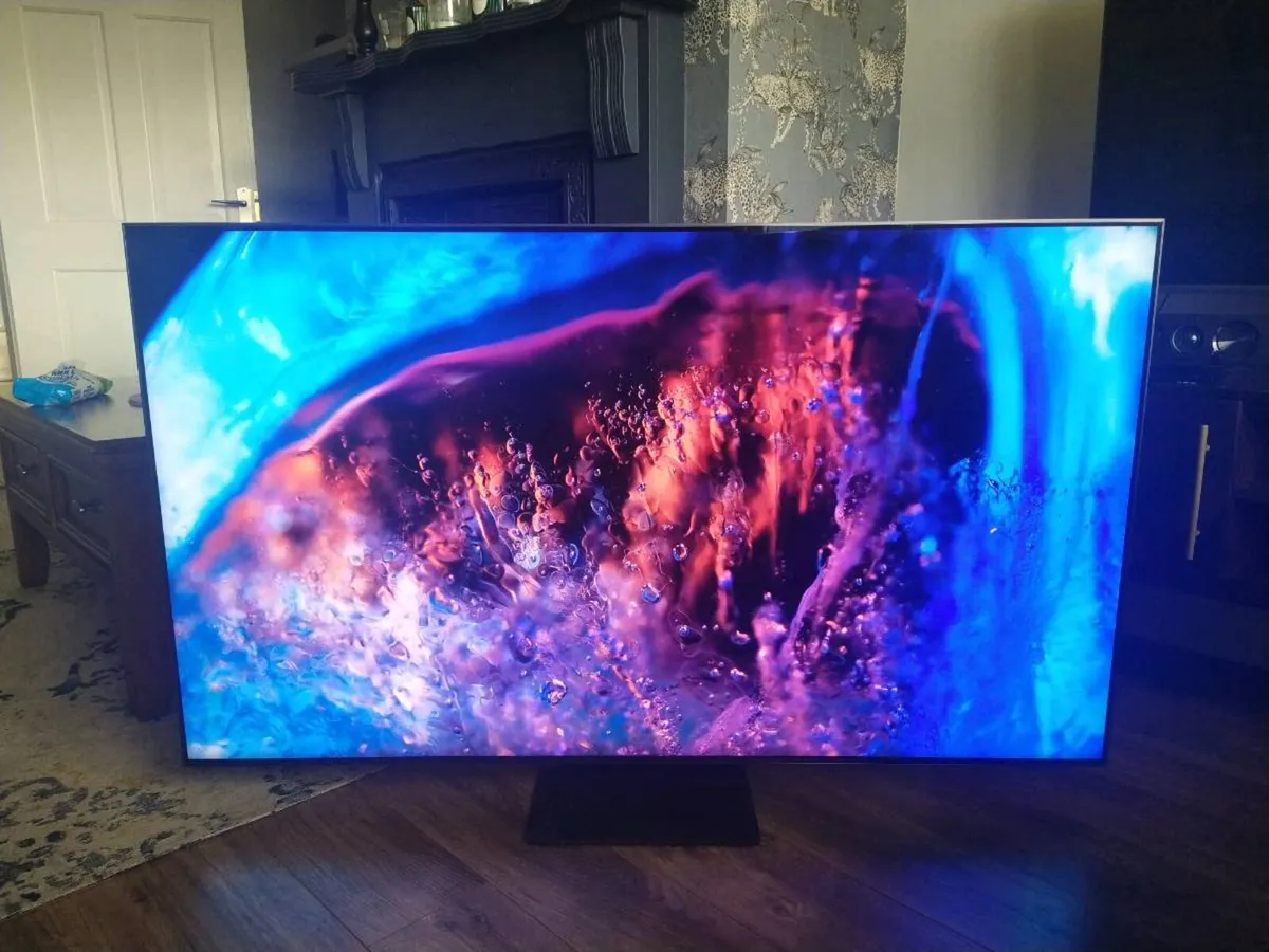Samsung 65" 4K UHD SMART TV UE65AU9070U - Image 3