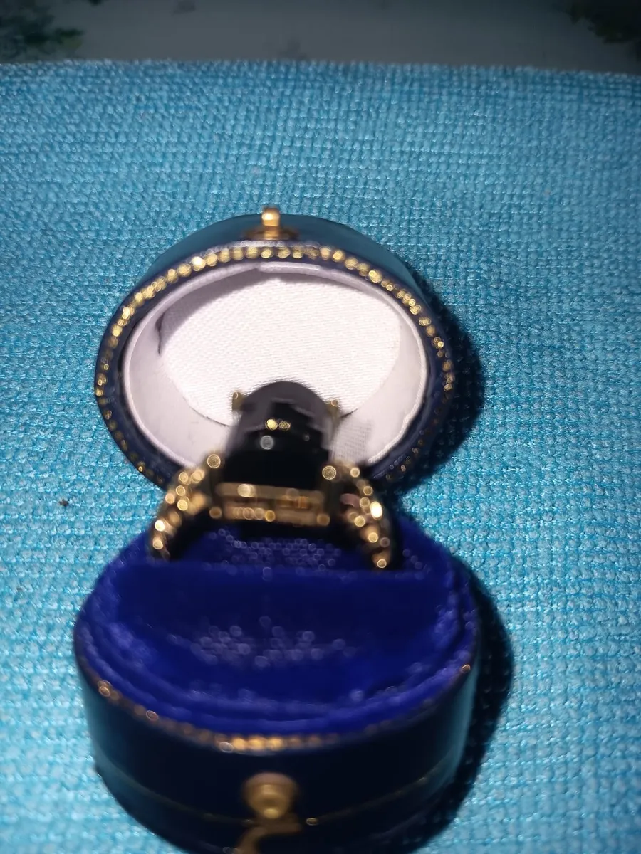 9ct gold ladies ring - Image 4