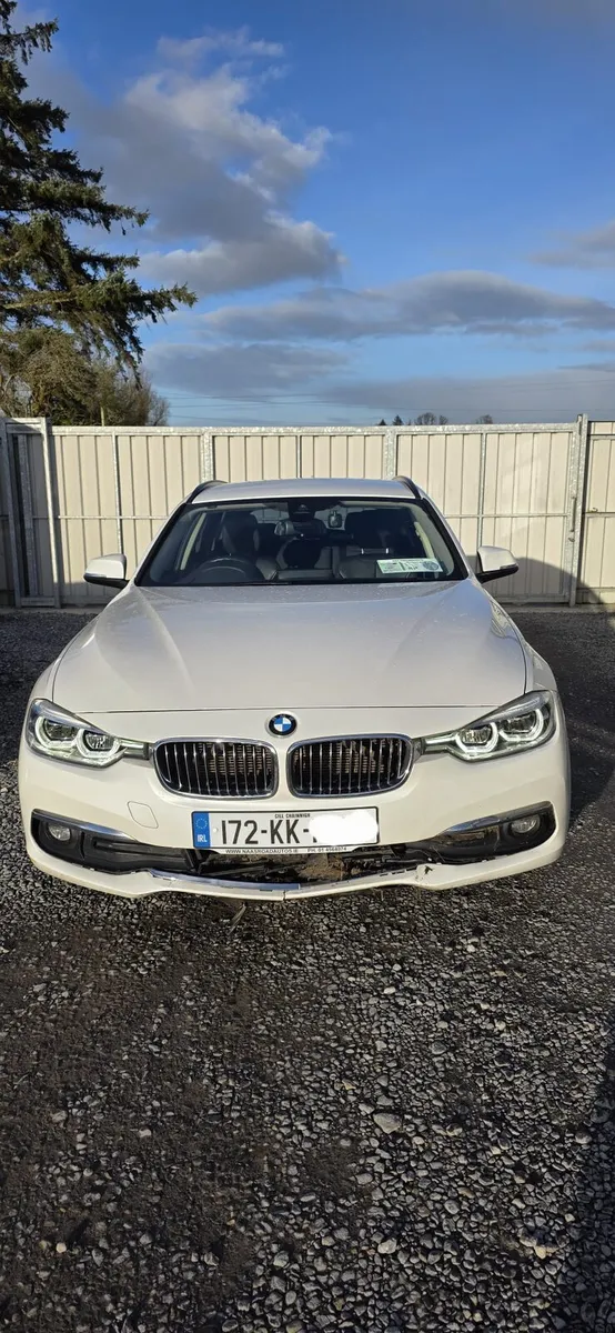 172 BMW 320D AUTO ESTATE - Image 2