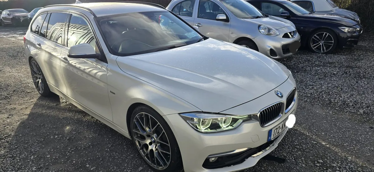 172 BMW 320D AUTO ESTATE - Image 3
