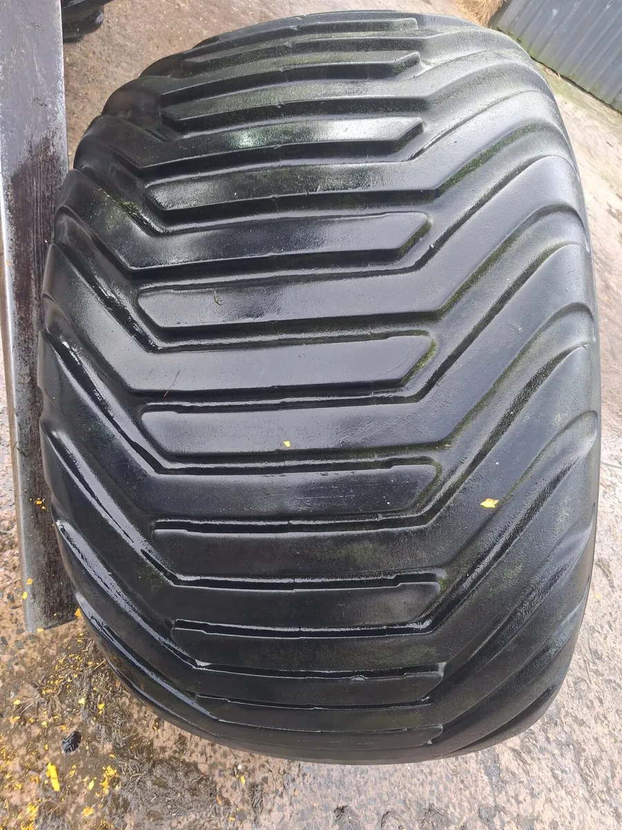Newholland Floatation tyres - Image 4