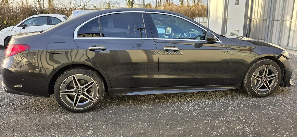 222 MERCEDES C300E AMG-LINE - Image 4