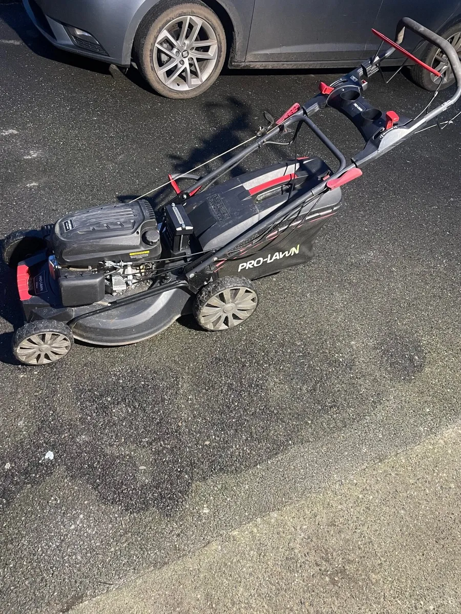 Lawn mower - Image 2