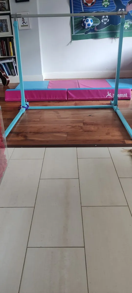 Gymnastics equipment - Image 1