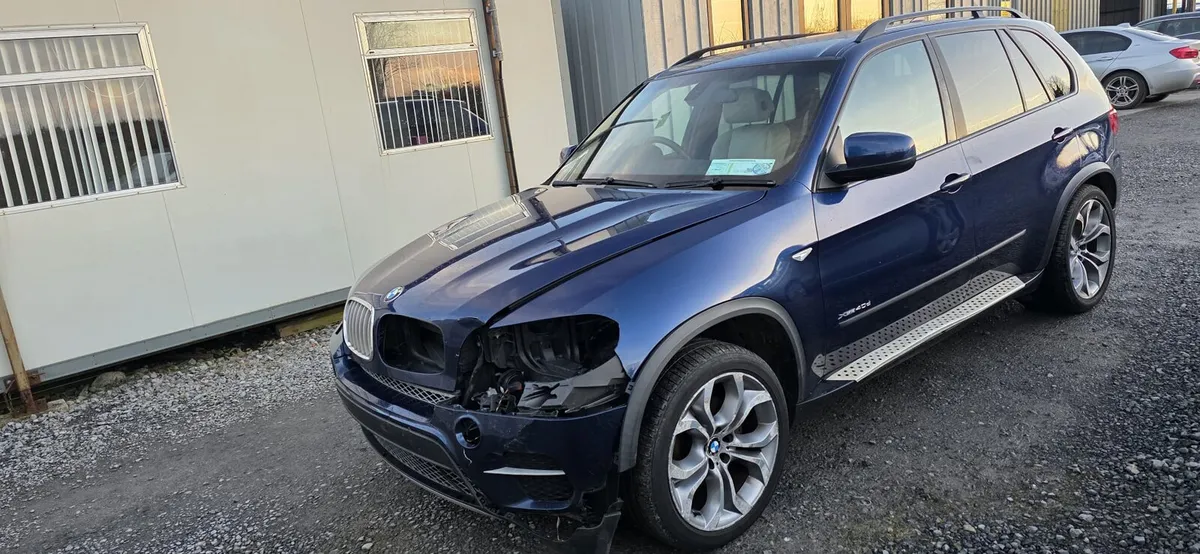 10 BMW X5 - Image 3
