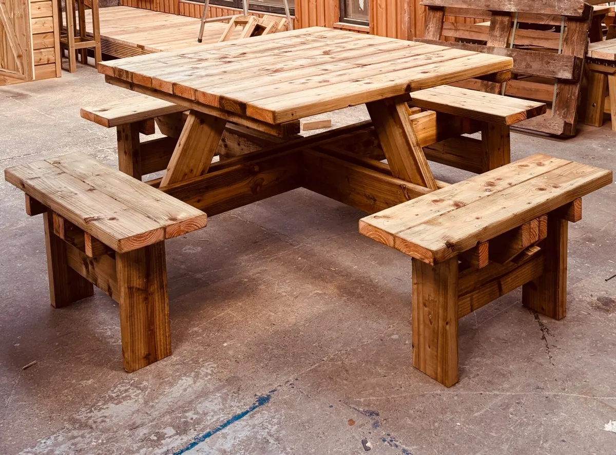 Picnic bench 8 seater - Image 3