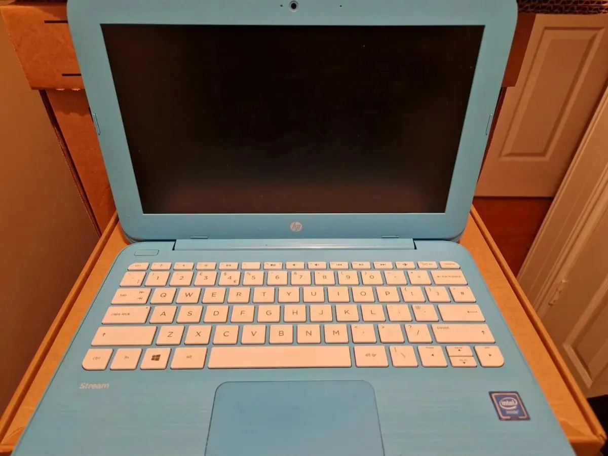 HP Stream, 32GB HDD, 2GB Ram, Windows 10, Blue - Image 1