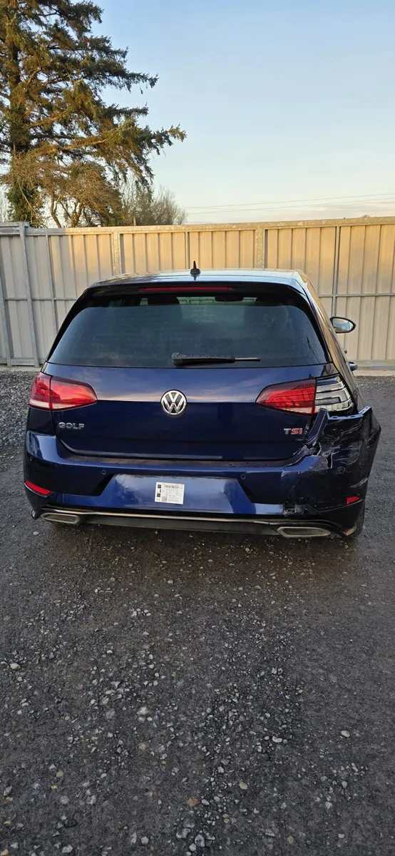 172 VW GOLF R-LINE - Image 4