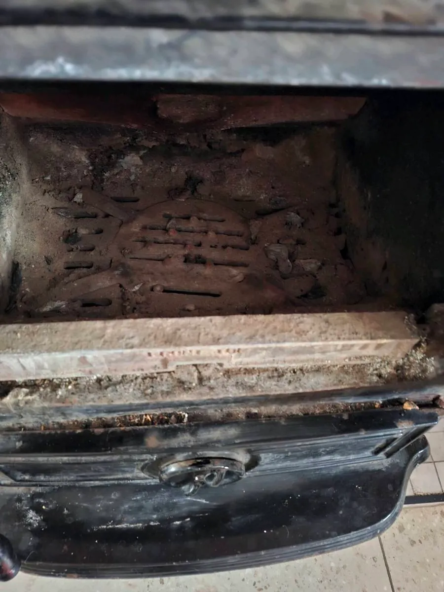 Olymberyl  Aidan Stove with Back Boiler - Image 4