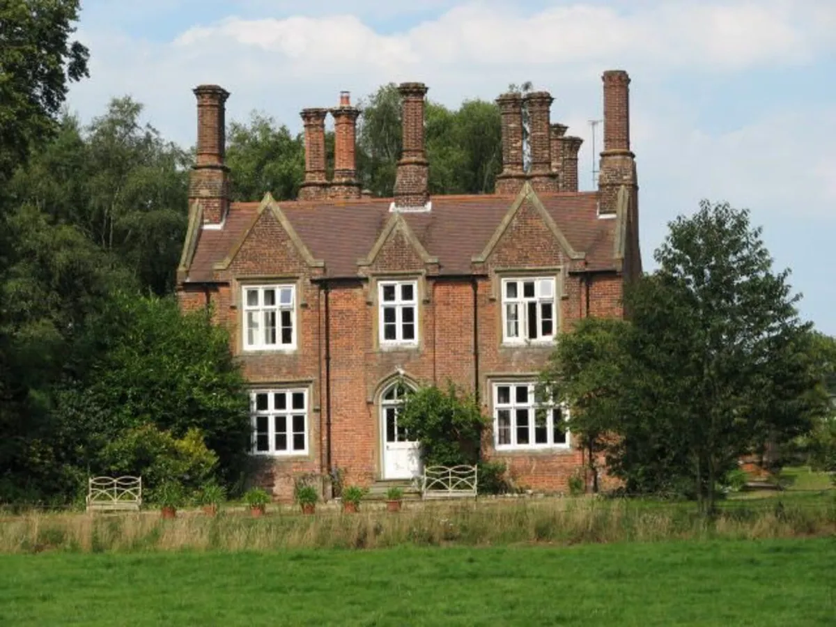 Antiques Various, HUGE HOUSE CLEARANCE. - Image 1