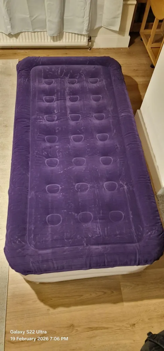 Air Mattress - Image 1