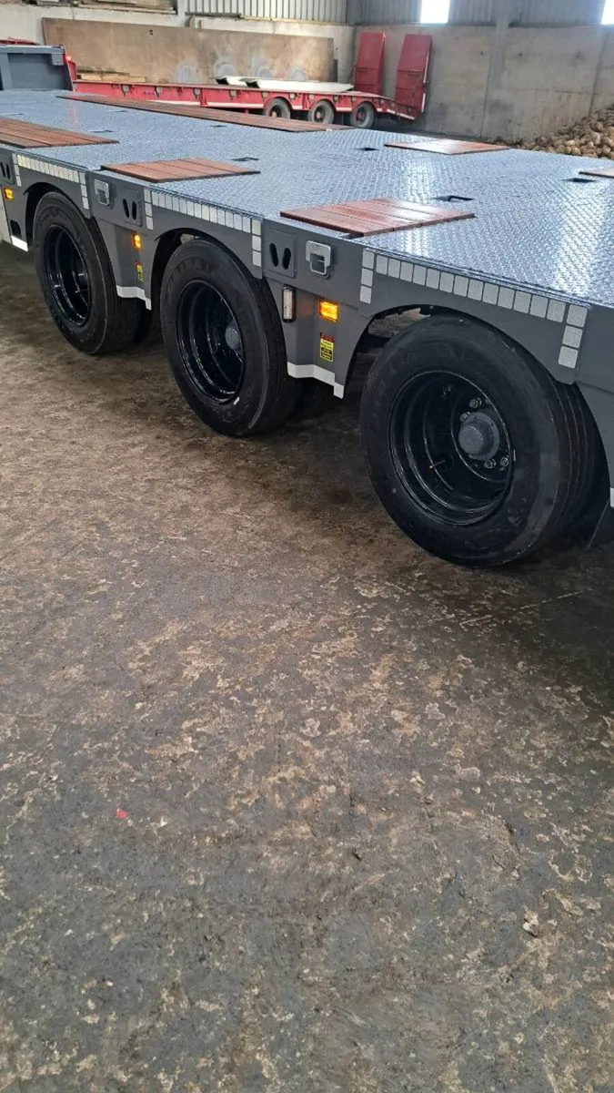 New A&W lowloaders - Image 3