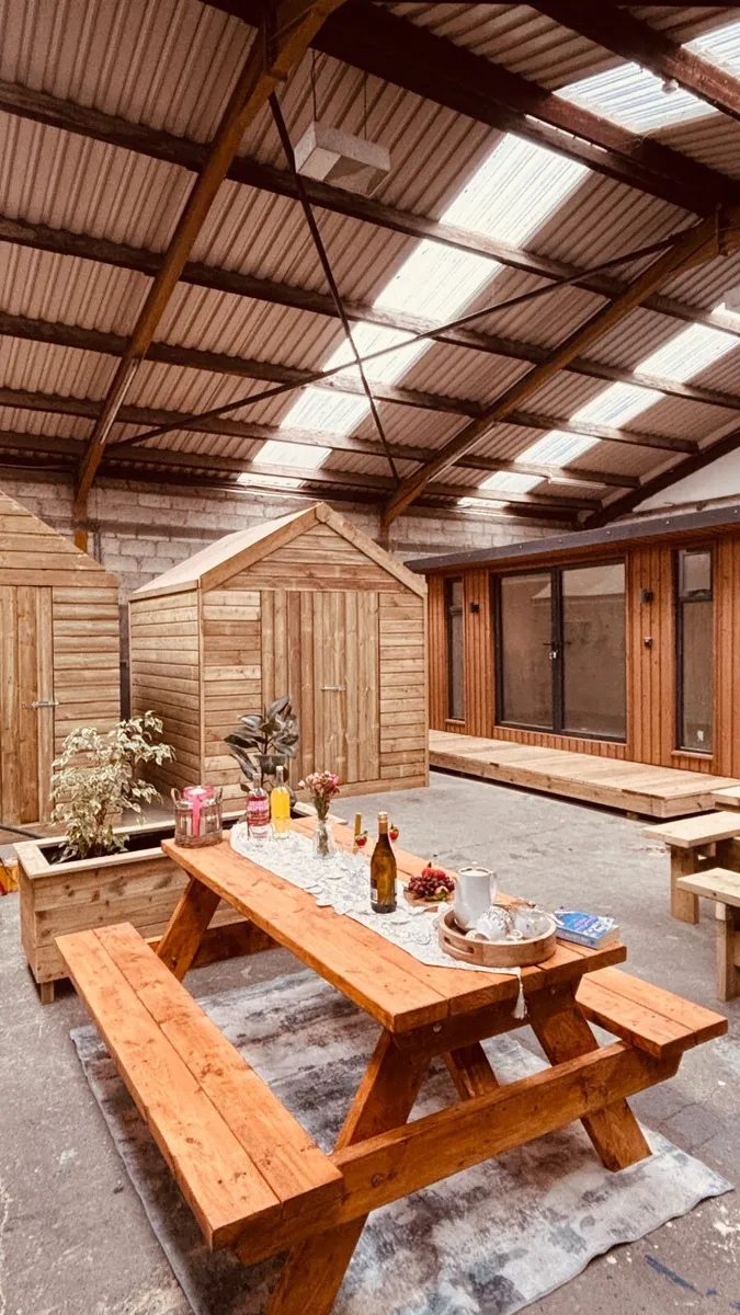 Picnic bench 6 ft long - Image 1