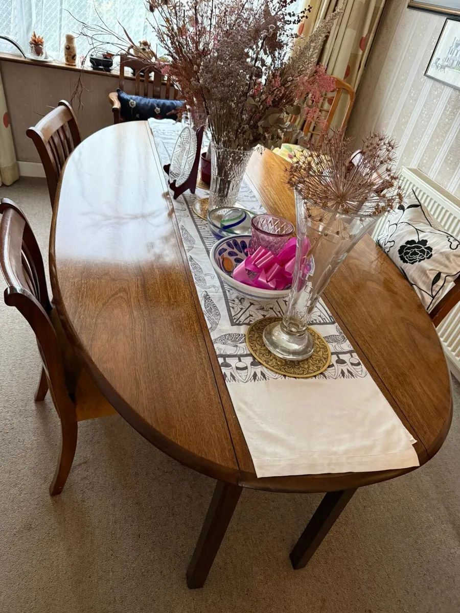 Solid wood dining set - Image 1