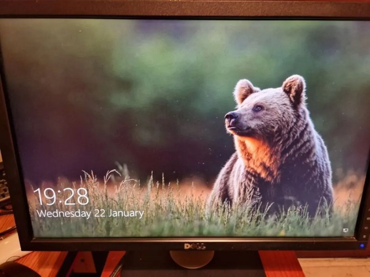 Lenovo ThinkCentre 300GB HDD, 2GB RAM Desktop PC - Image 3