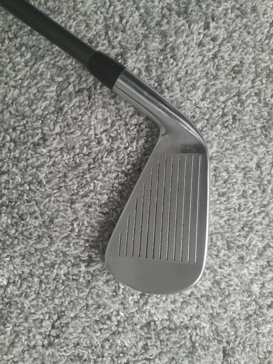 Titleist U500 4-iron - Image 2