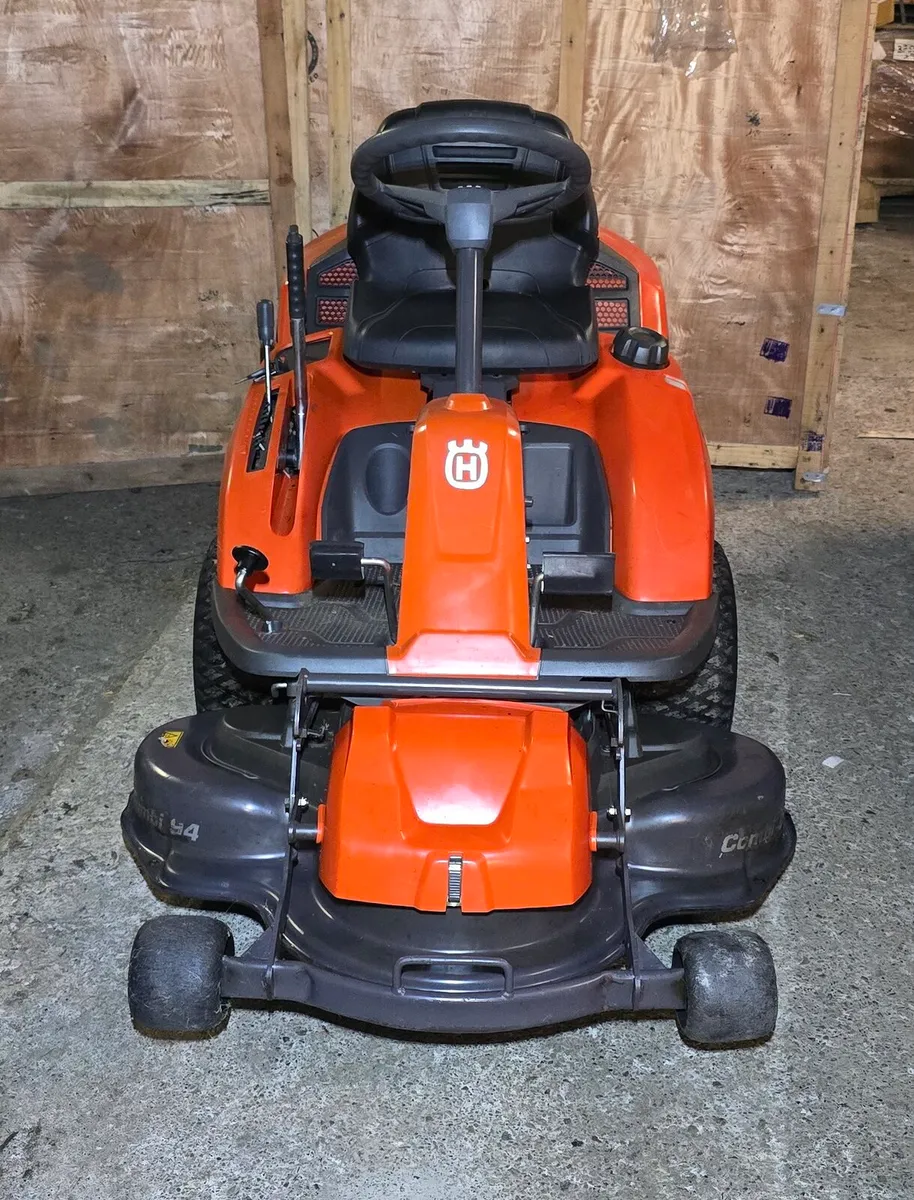 Husqvarna R214TC - Image 1