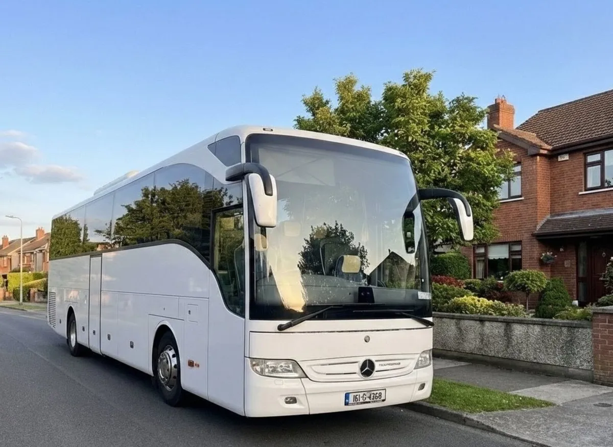 Mercedes-Benz Tourismo- ready to work - Image 2