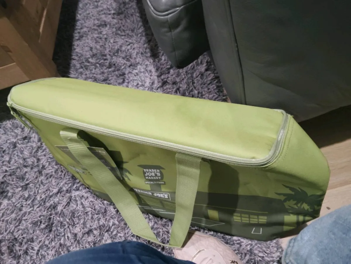 Boots 39 and trader Joe bag - Image 3