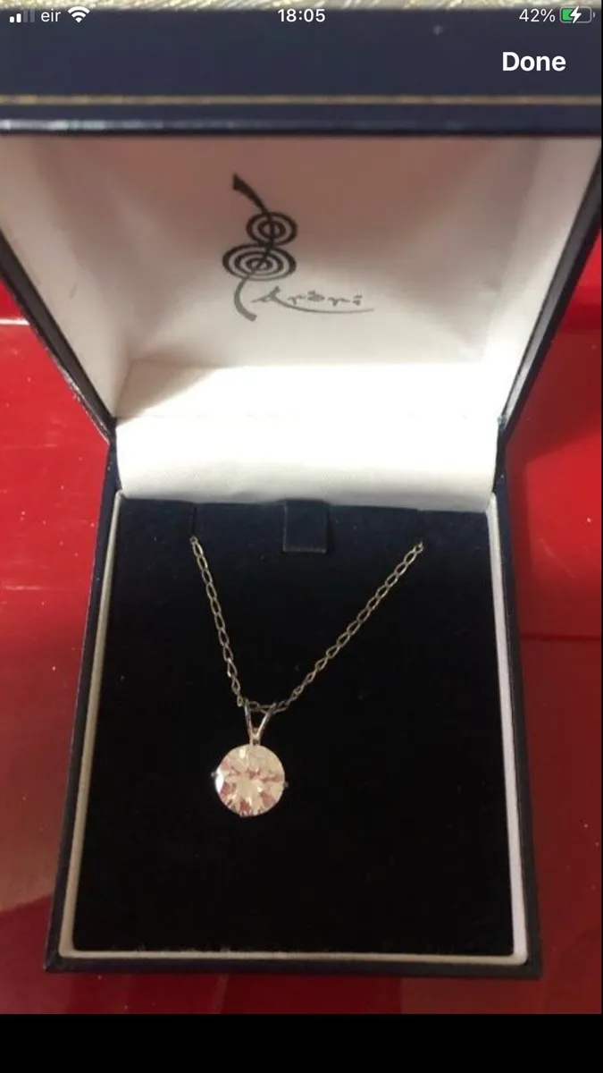 Ladies new sliver necklace €20 - Image 4