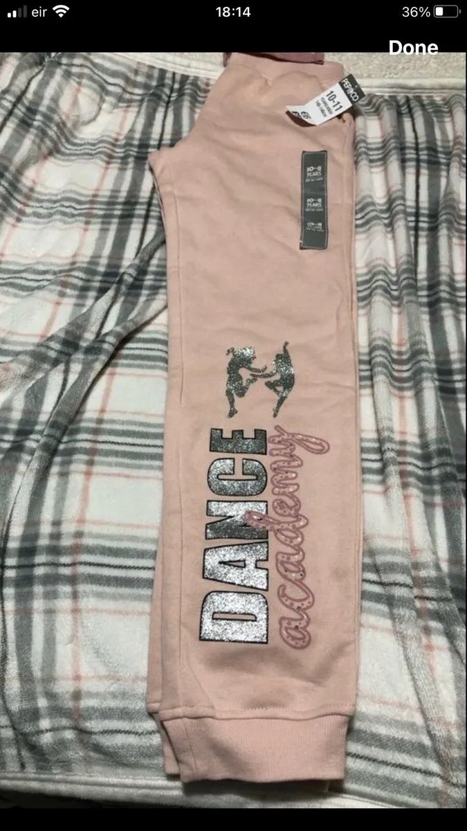 Girls BNWT bottoms age 10/11 €3 - Image 2