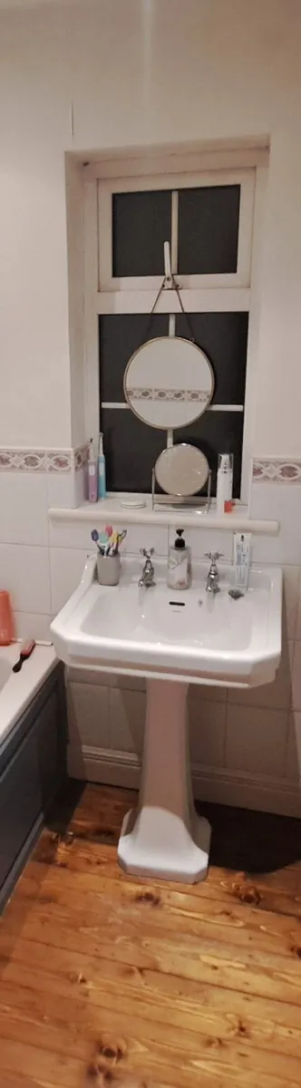 Bathroom Sink - Image 2
