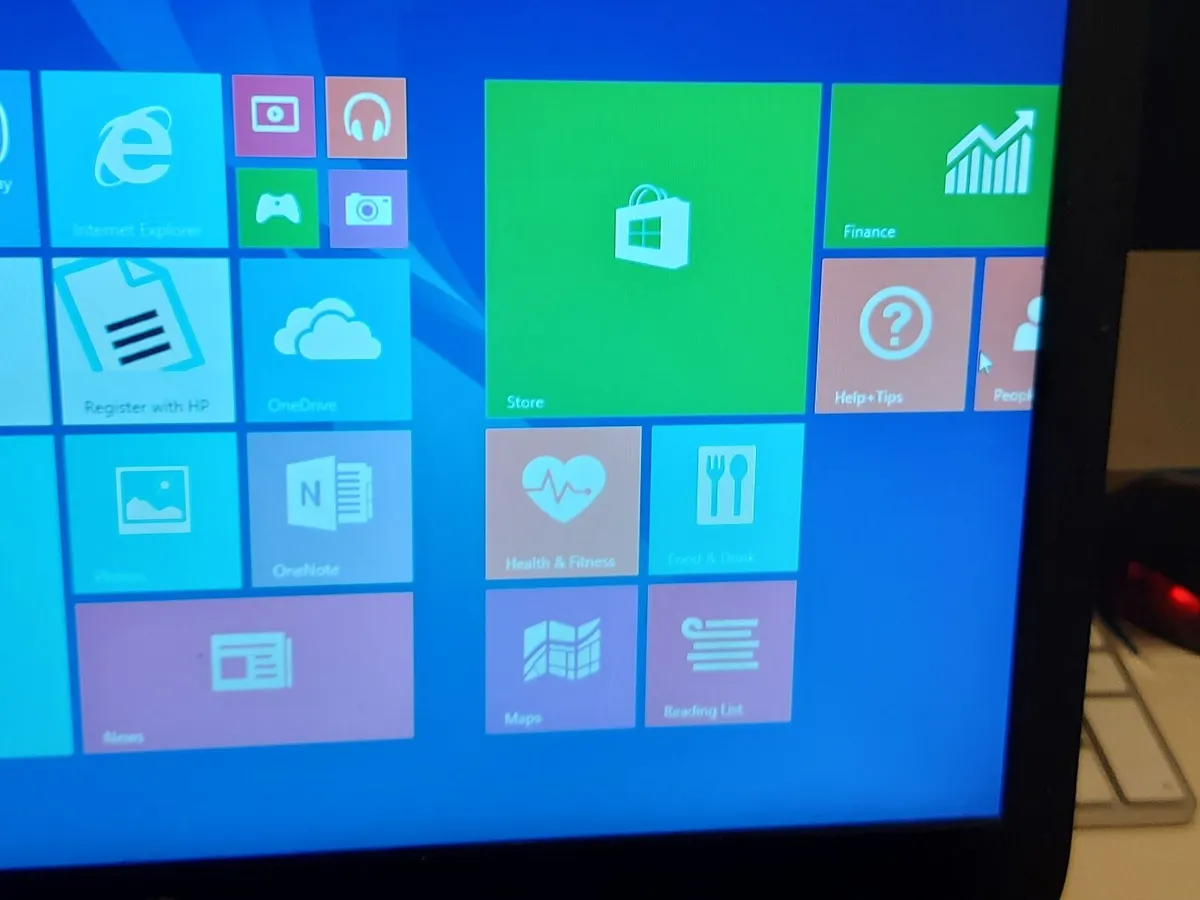 HP 15.6 inch Laptop, AMD A8-6410 APU 8GB Ram, 1 TB - Image 4