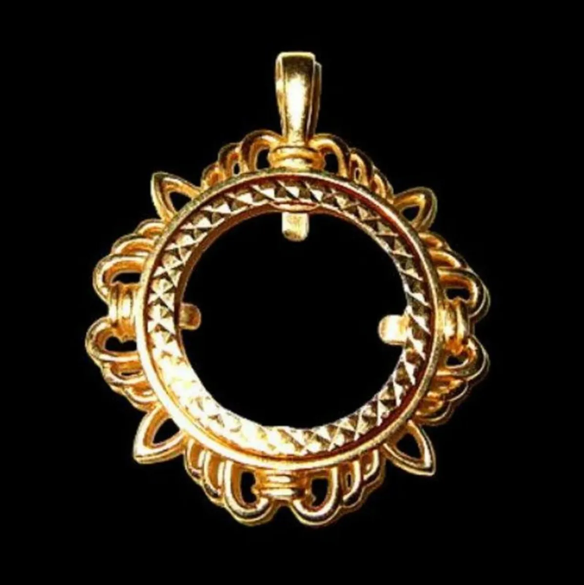 Vintage 9ct Gold (Half) Fancy Sovereign Holder - Image 1