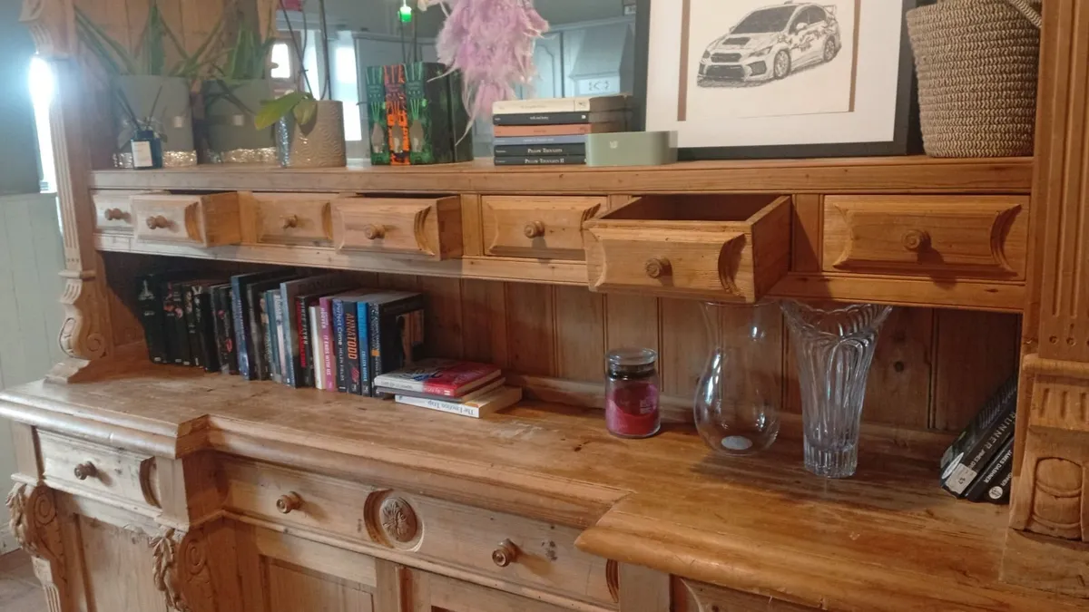 Kitchen dresser - Image 2